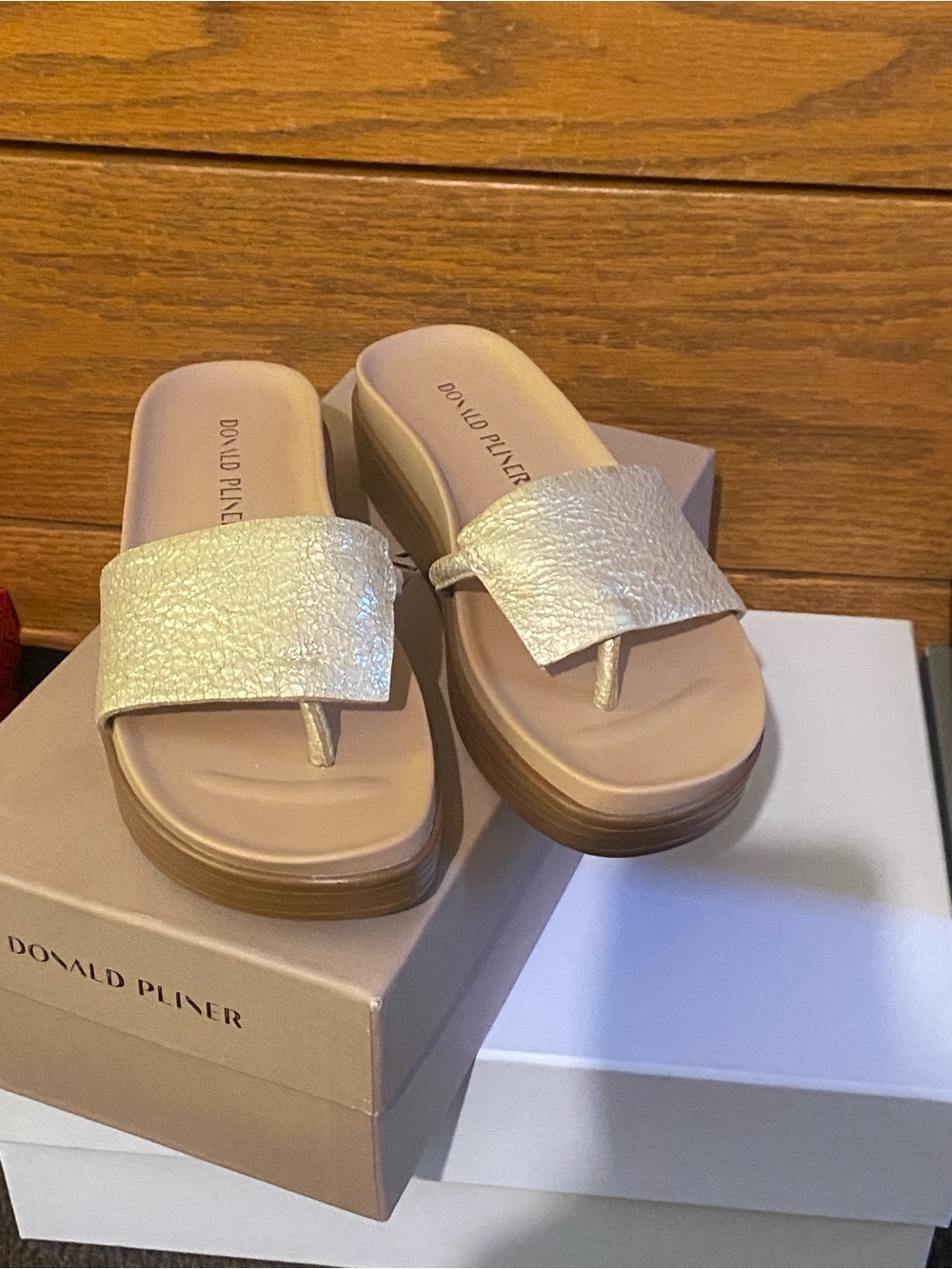 Donald J. Pliner Metallic Gold Wedge Thong Sandals Sz 8